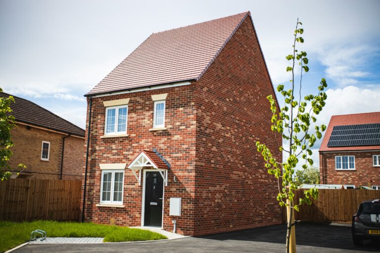 owning a house, planning for retirement with a mortgage in the UK